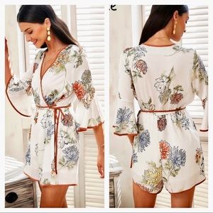 5⭐️Fave! White Lotus Romper